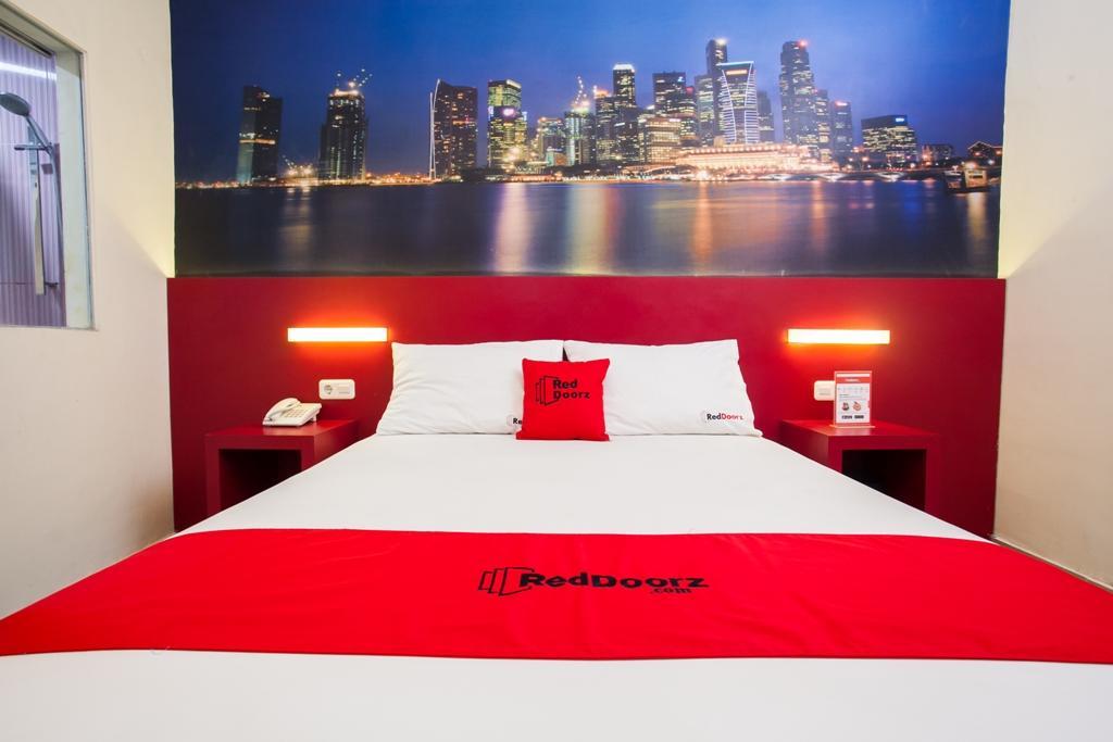 Reddoorz Near Hawaii Water Park Hotel Маланг Екстериор снимка