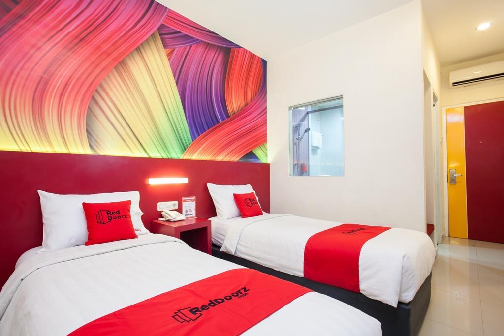 Reddoorz Near Hawaii Water Park Hotel Маланг Екстериор снимка