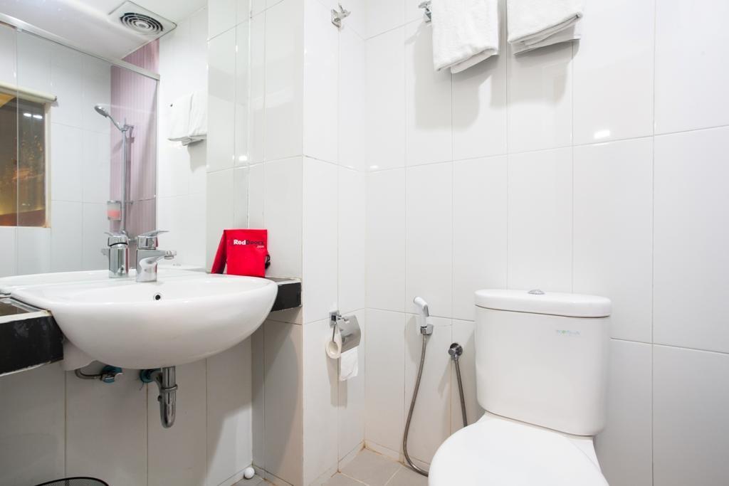 Reddoorz Near Hawaii Water Park Hotel Маланг Екстериор снимка